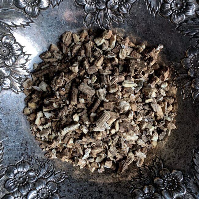 Burdock Root, Cut & Sifted