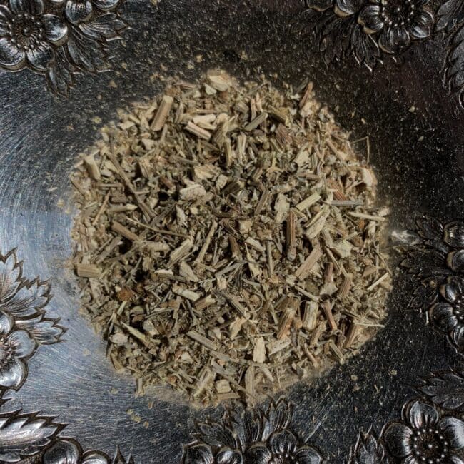 Wormwood Herb, Cut & Sifted