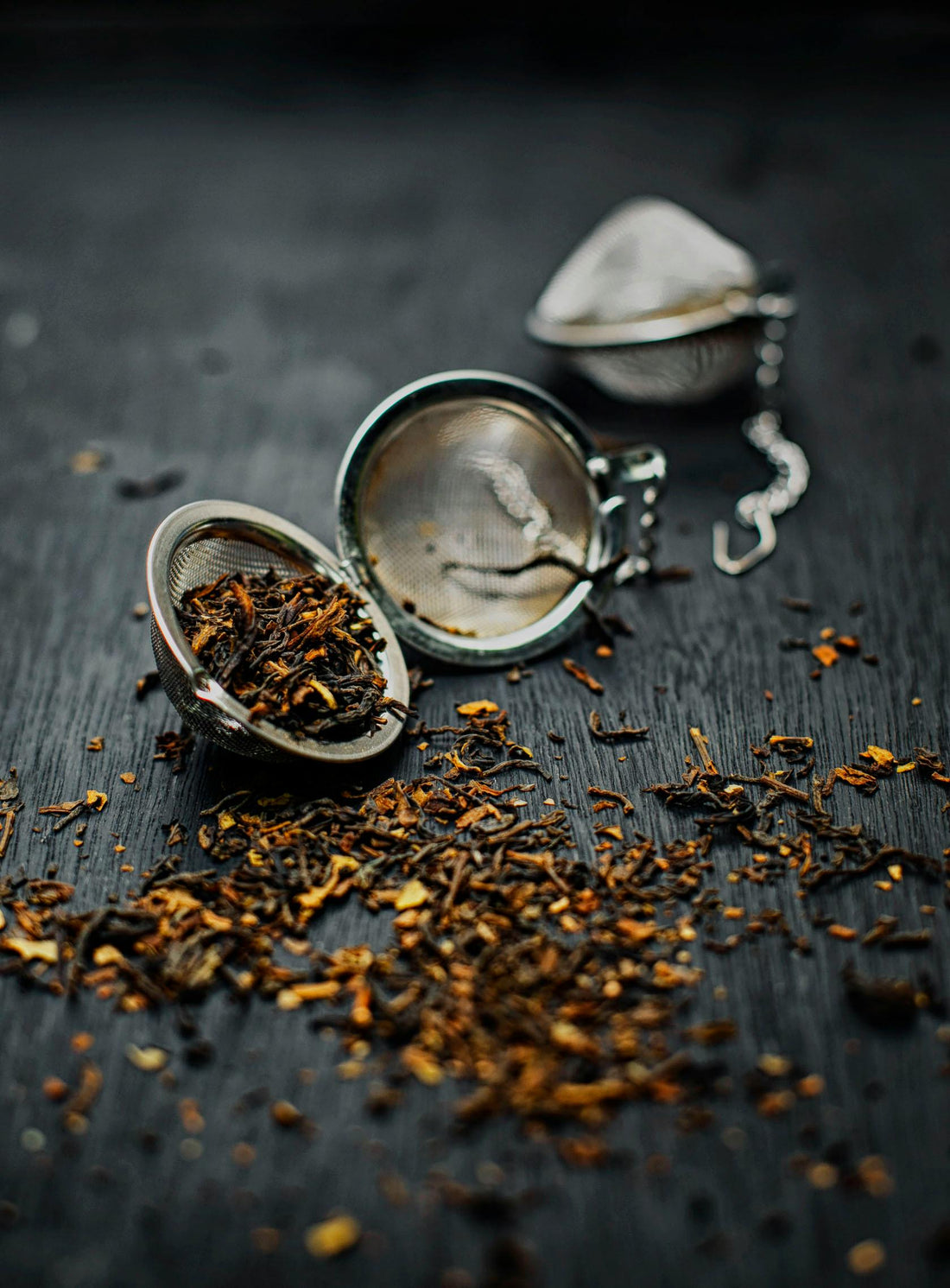 Loose-leaf tea for beginners: how to brew without bitterness (and why it’s trending again)